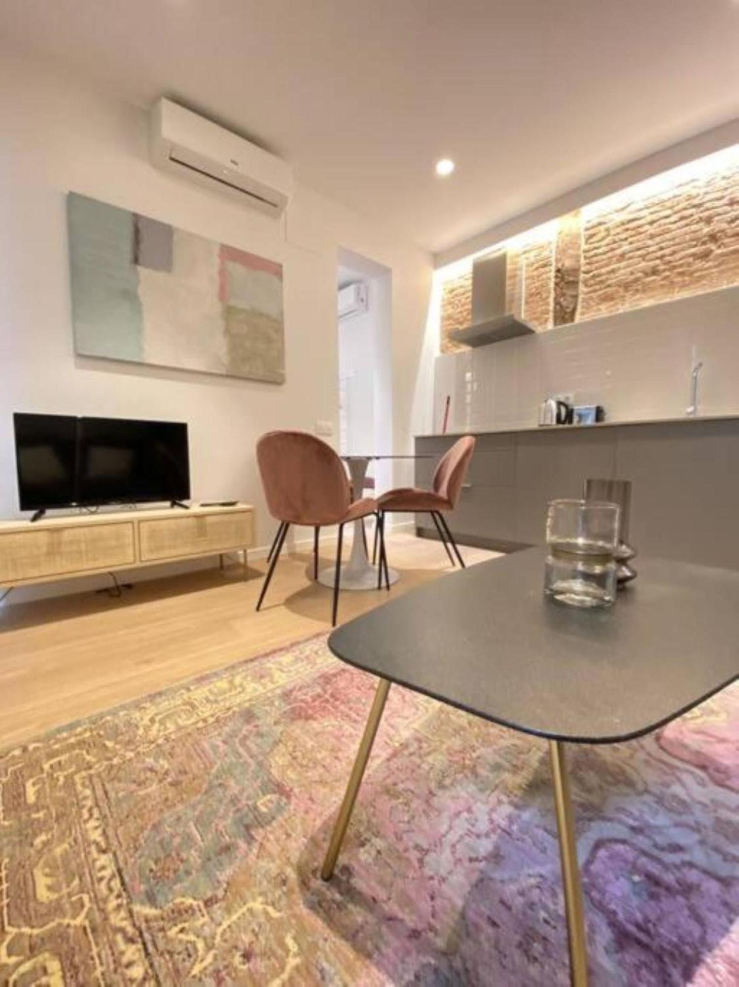 Apartamentos En La Latiina Madryt Zewnętrze zdjęcie